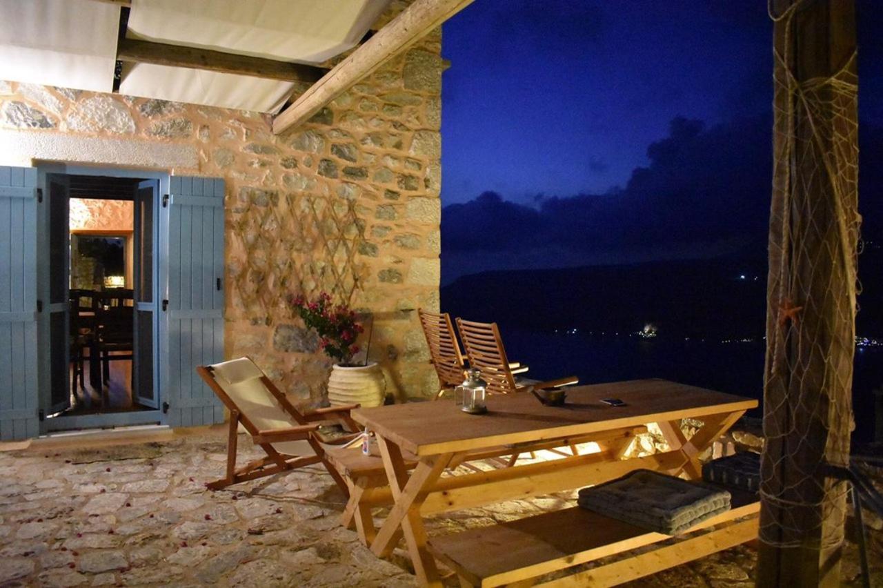Villa Smaragda Liménion Exteriör bild