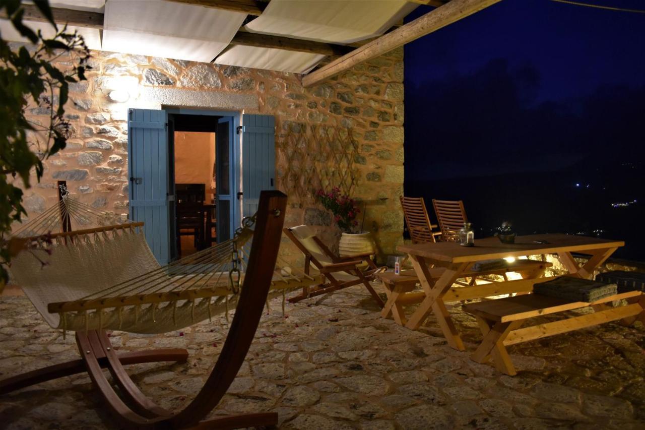 Villa Smaragda Liménion Exteriör bild