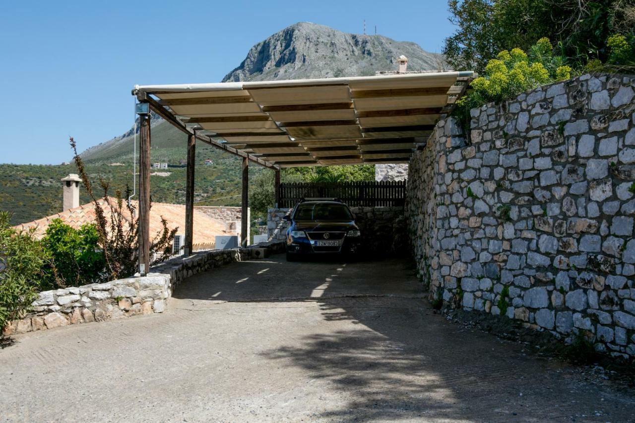 Villa Smaragda Liménion Exteriör bild