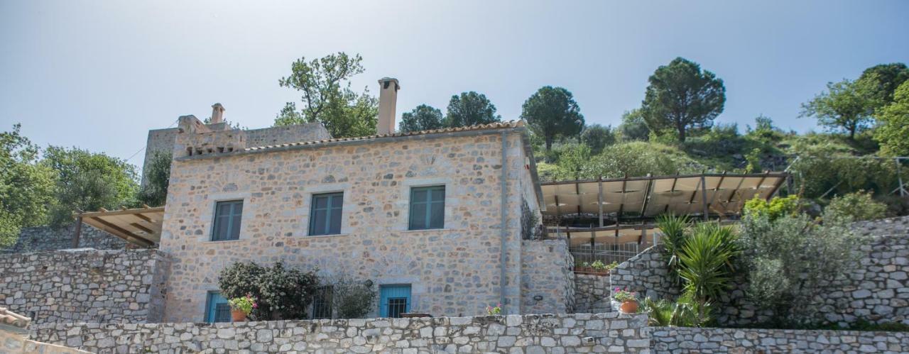 Villa Smaragda Liménion Exteriör bild