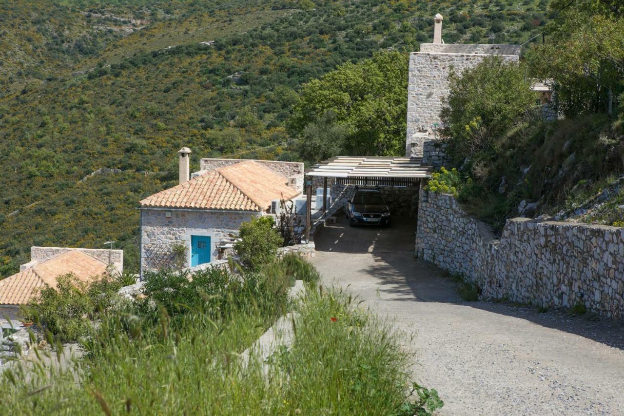 Villa Smaragda Liménion Exteriör bild